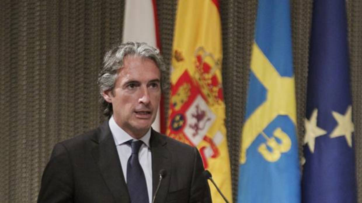 El ministro de Fomento, Íñigo de la Serna