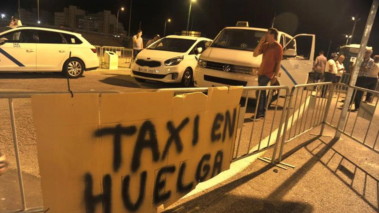 Huelga de taxis durante la feria de Málaga