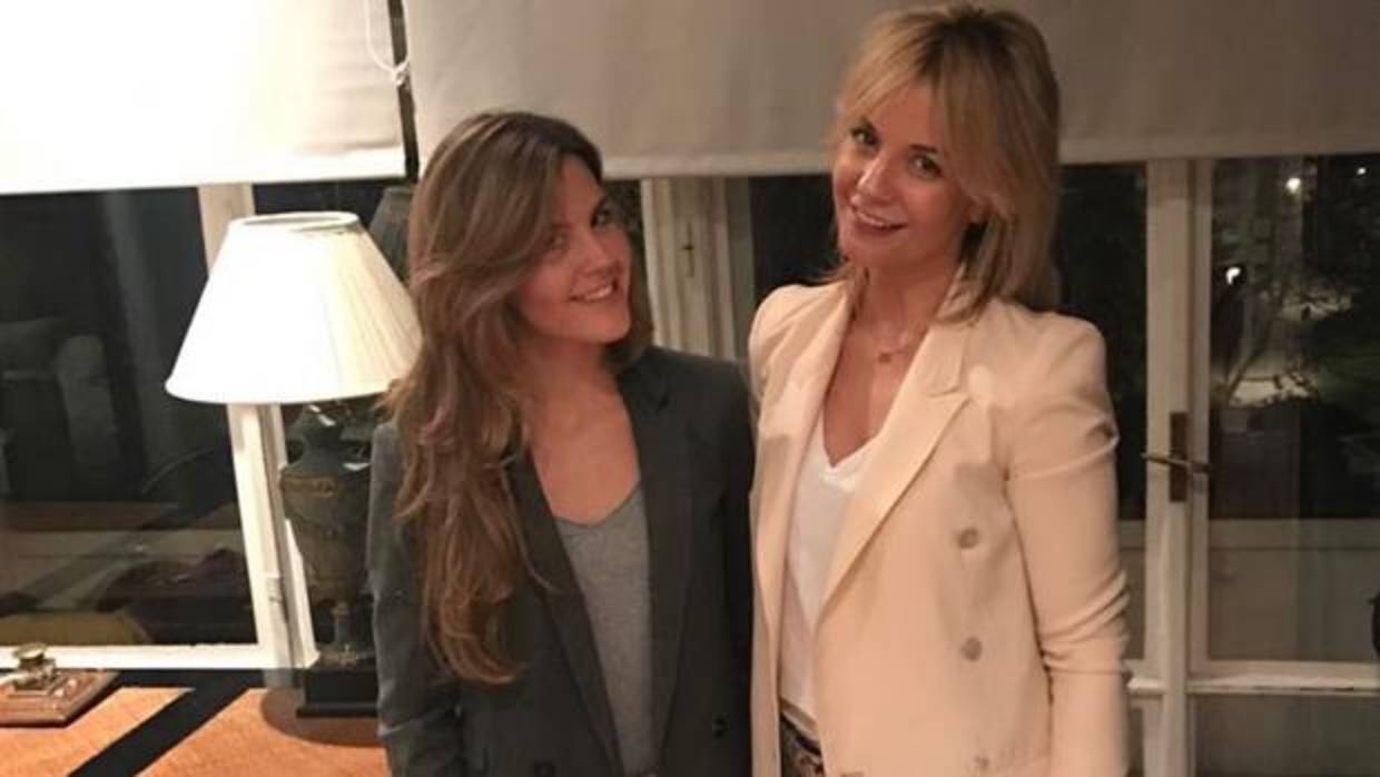 En la imagen las hermanas Beatriz y Belén Albendea