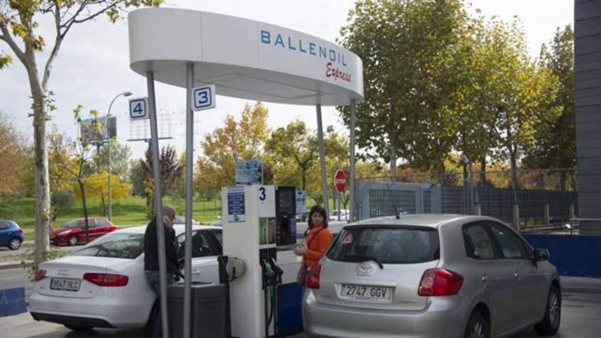Estación de servicio de Ballenoil en Madrid