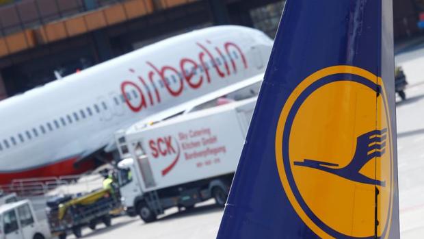 Air Berlin despide a su plantilla en Palma tras la entrada de Lufthansa