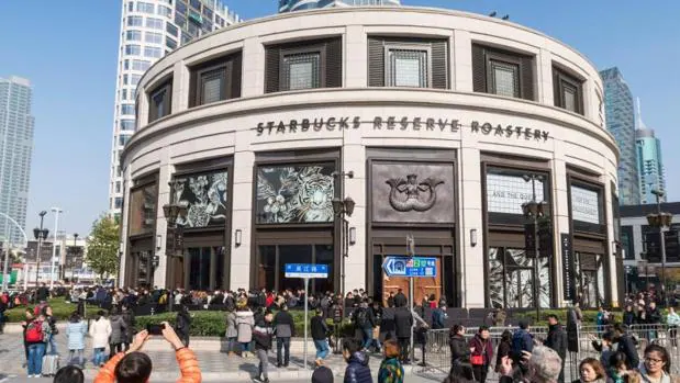 El Starbucks más grande del mundo, en la capital del té