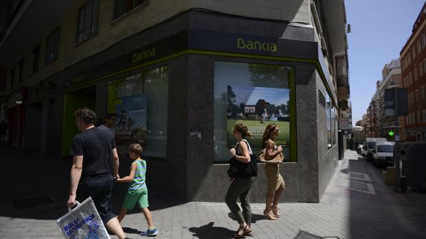 Bankia mantiene en 2.510 empleados los afectados por el ERE por la fusión con BMN