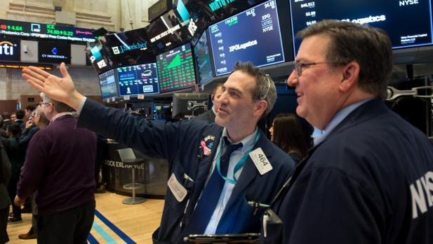 ¿Se ha instalado Wall Street en la euforia que precede al gran batacazo?