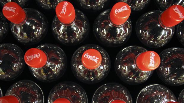 Coca-Cola European Partners gana 688 millones en 2017, un 25% más, y eleva dividendo un 24%