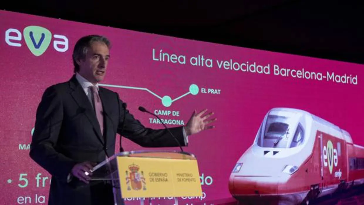 El ministro Íñigo de la Serna presenta la línea de alta velocidad EVA
