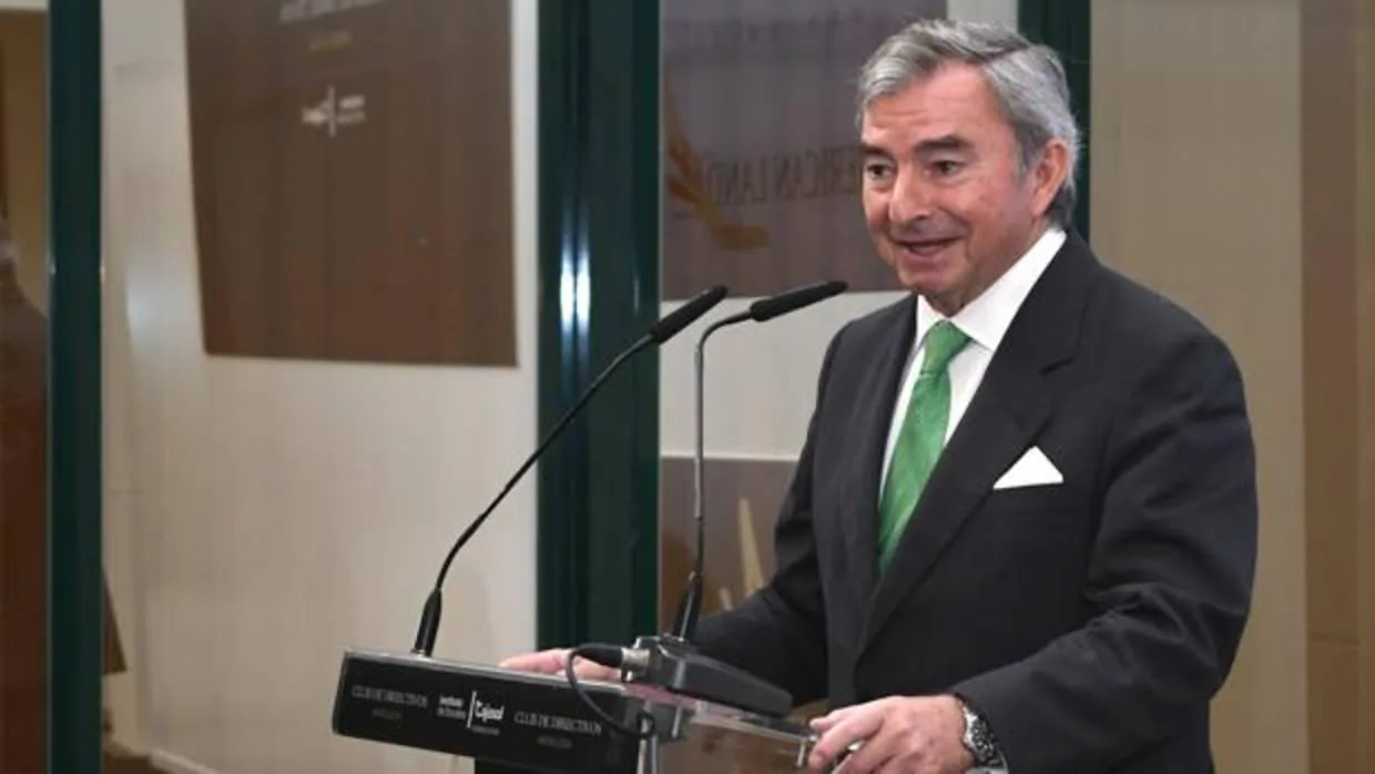 Javier Vega de Seoane cree que el nuevo ministro tiene un perfil profesional «excelente»