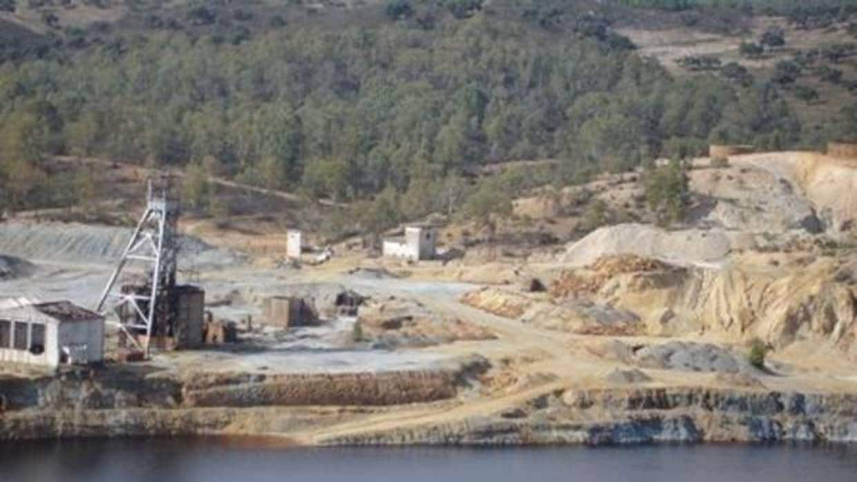 Imagen de la antigua mina de San Telmo