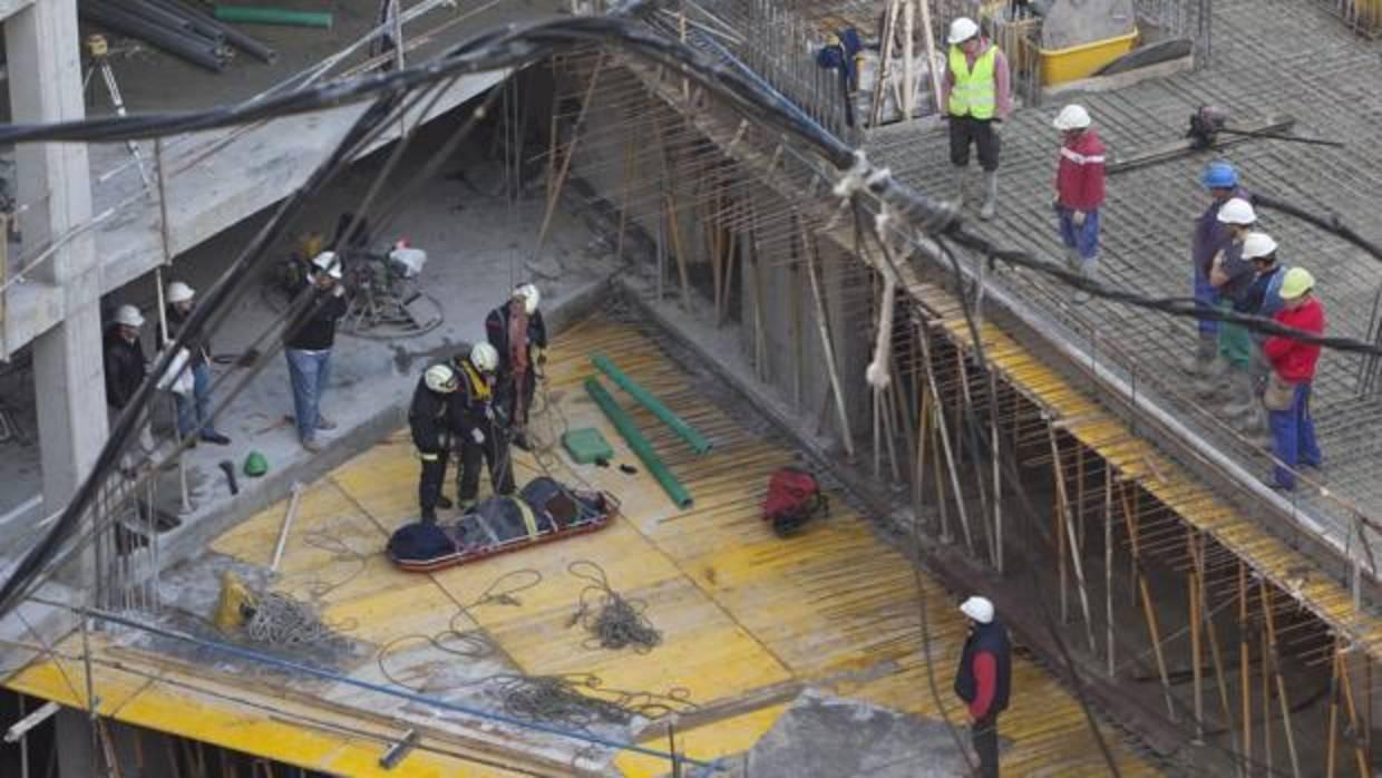 Imagen de archivo de un accidente en un edificio en construcción en Córdoba