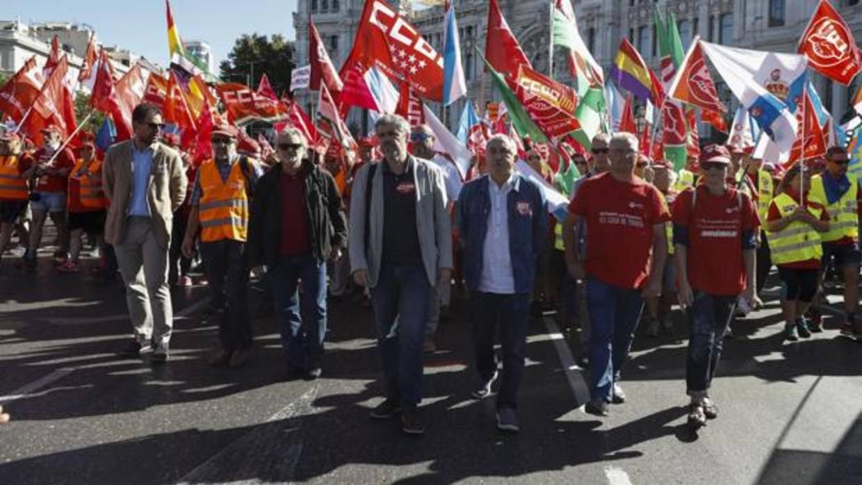 Unai Sordo y Pepe Álvarez, en primer término, en una manifestación en Madrid