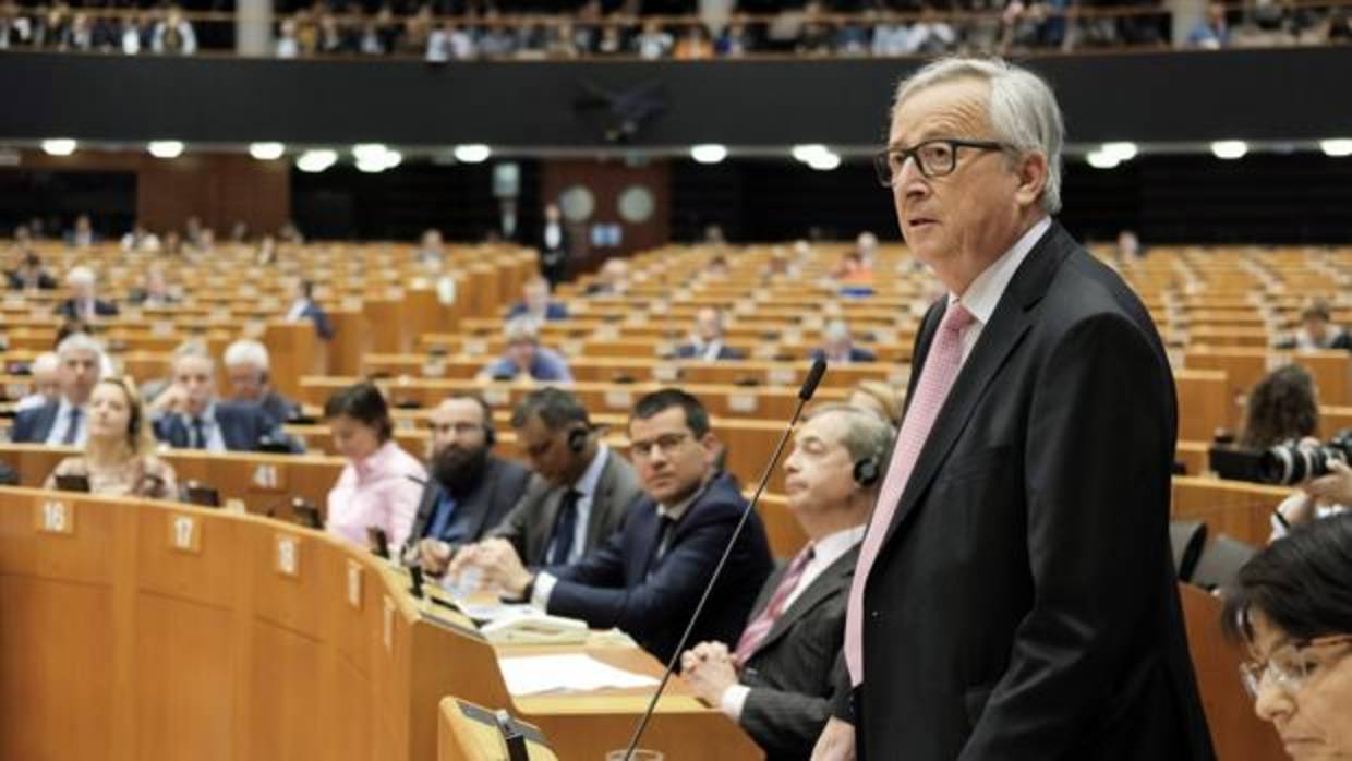 La Comisión Europea insta a cerrar el presupuesto comunitario antes de las elecciones de mayo de 2019