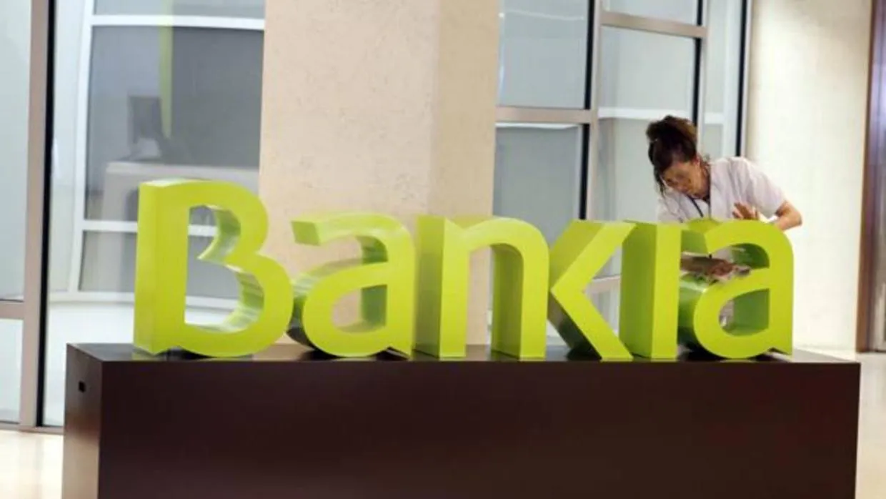 El FROB posee aún el 60% del capital social de Bankia