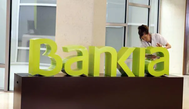 El FROB pierde 950 millones tras reducir a cero el valor de su participación en el banco malo