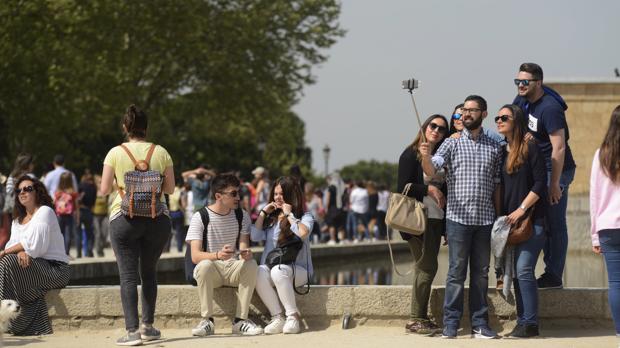 Cuatro de cada diez españoles están dispuestos a pedir un crédito para irse de vacaciones