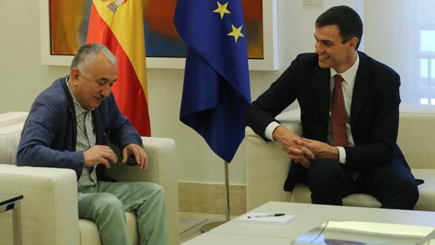 Pedro Sánchez riega con 9 millones de euros a los sindicatos y otras noticias económicas