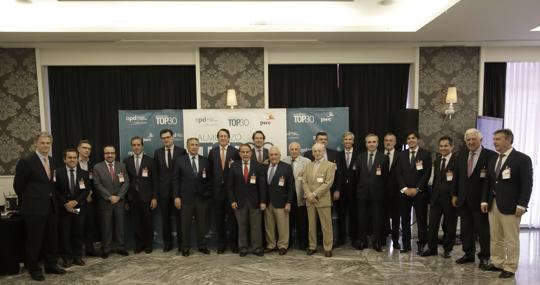 Foto de grupo del encuentro organizado en Sevilla por la Asociación para el Progreso de la Dirección (APD) y PwC