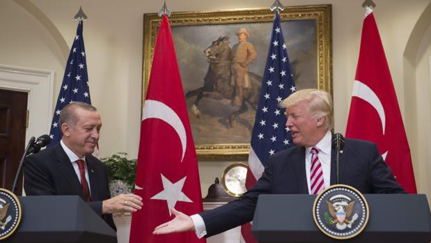 Turquía le abre otro frente comercial a Trump e impone aranceles a 22 productos estadounidenses