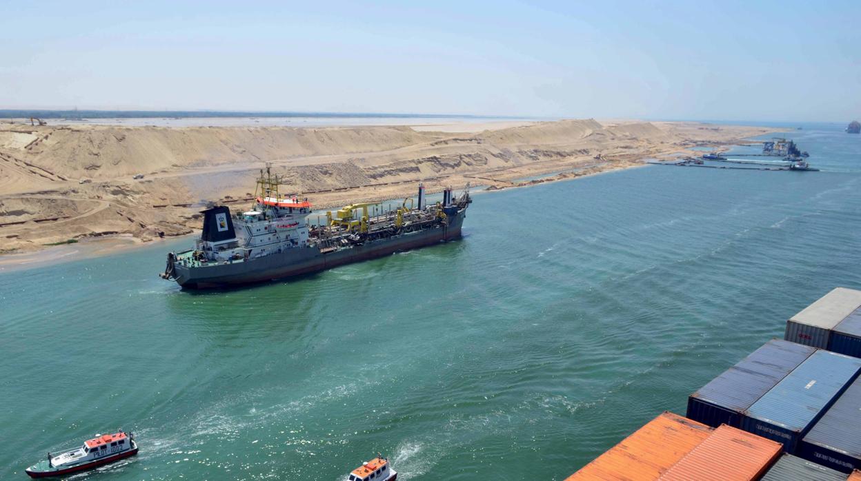 Ampliación del canal de Suez