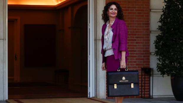 El Gobierno ignora a tecnológicas y banca y activa ya el proceso para subir impuestos