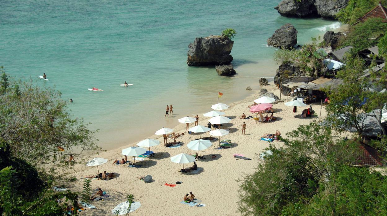 Imagen de una playa de la isla de Bali