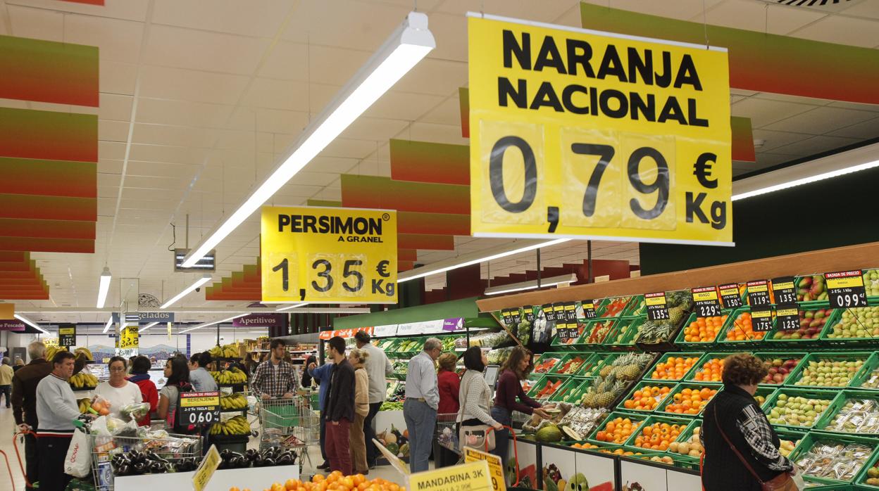 La bajada en el precio de los alimentos, clave para el INE en la moderacíon del IPC