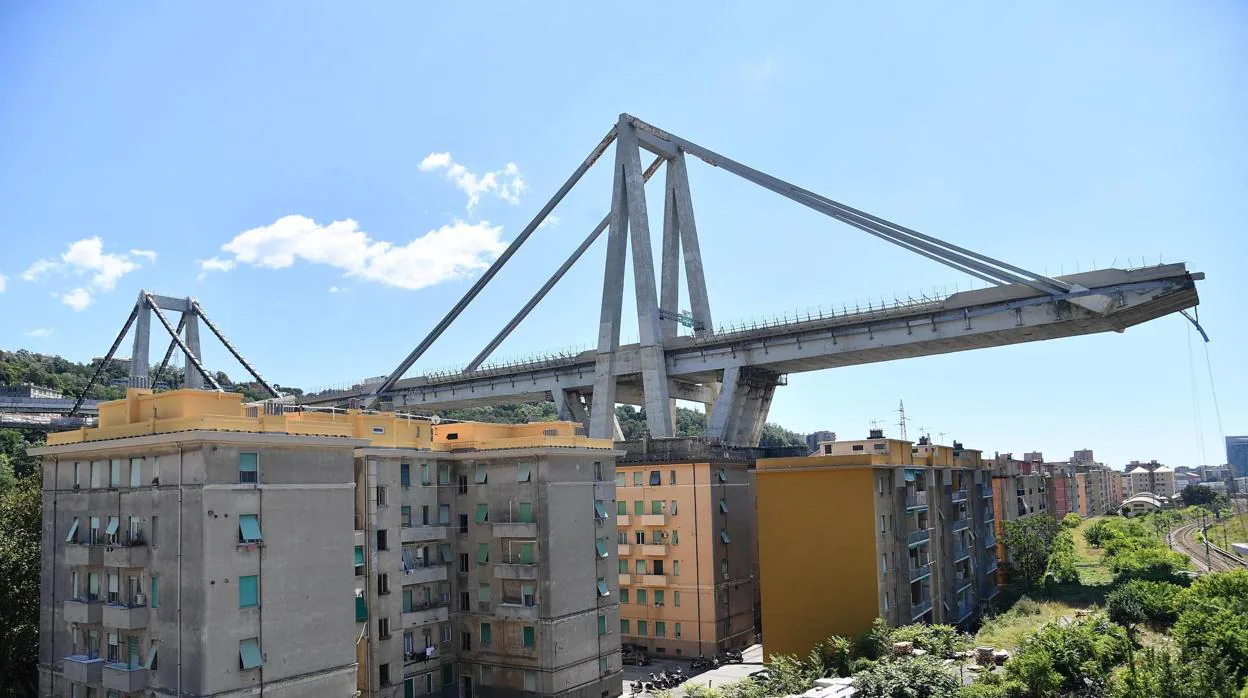 El derrumbamiento del puente Morandi, producido el pasado martes, ha dejado por el momento 39 víctimas