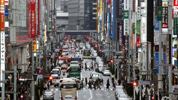 Japón pretende que los trabajadores falten al trabajo la mañana del primer lunes de cada mes