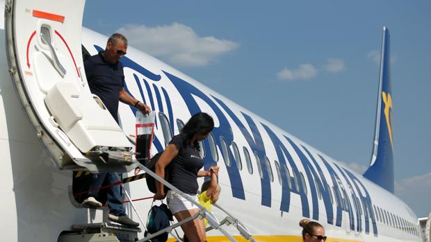 Ryanair «inmune» a las huelgas: transporta en agosto a 13,3 millones de pasajeros, un 5% más