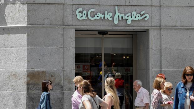 El Corte Inglés regalará el 15% de las compras a los titulares de su tarjeta durante este miércoles