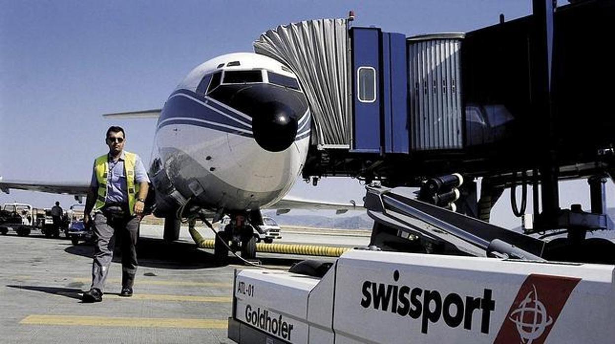 Patronal y sindicatos alcanzan un acuerdo para desconvocar las huelgas en los aeropuertos