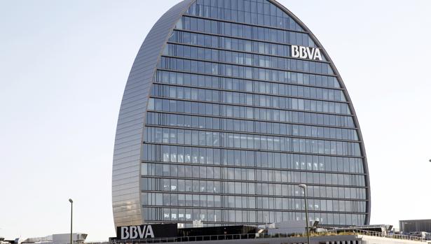 BBVA gana 4.323 millones, un 25,3% más, pese al negocio en Turquía