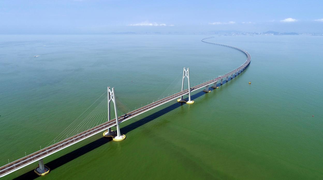 Puente Zhuhai Macau, que conecta Hong Kong y las poblaciones chinas de Zhuhai y Macau