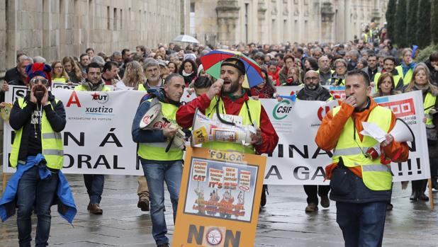 CSIF inicia protestas para que Sánchez suba el salario de los funcionarios el 2,25% haya o no Presupuestos