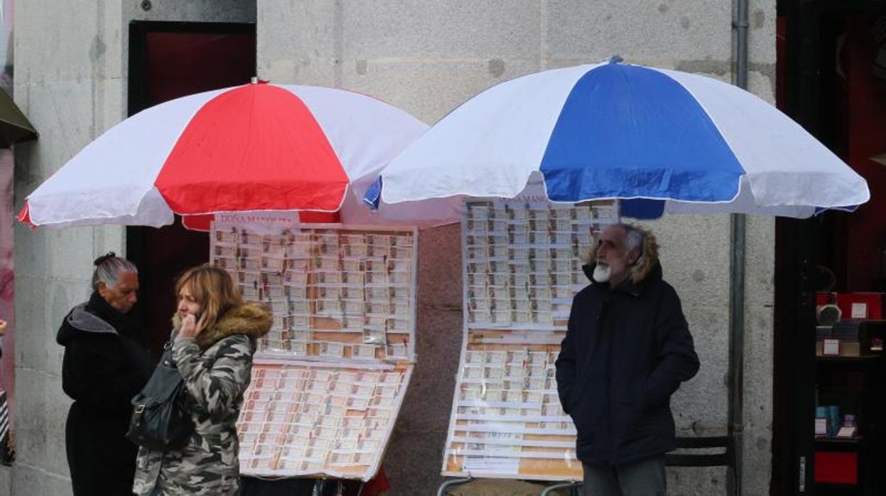 Venta de décimos de Lotería de Navidad