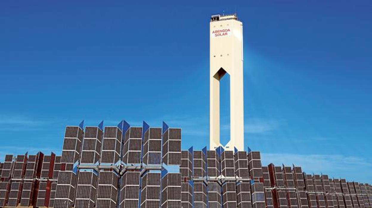 Imagen de una planta termosolar de Abengoa