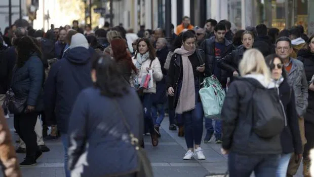 Los consumidores españoles gastaron un 14% menos en la pasada campaña navideña