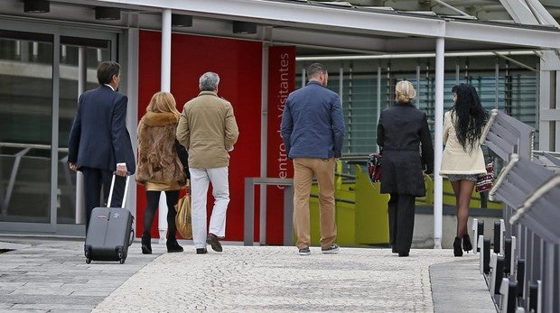 Abengoa negocia un Erte para 50 trabajadores