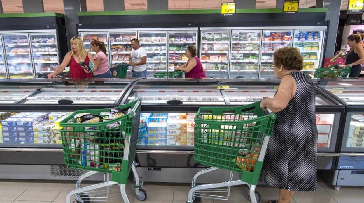 El éxito de Mercadona se basa en la introducción continua de referencias y la fortaleza de su marca blanca