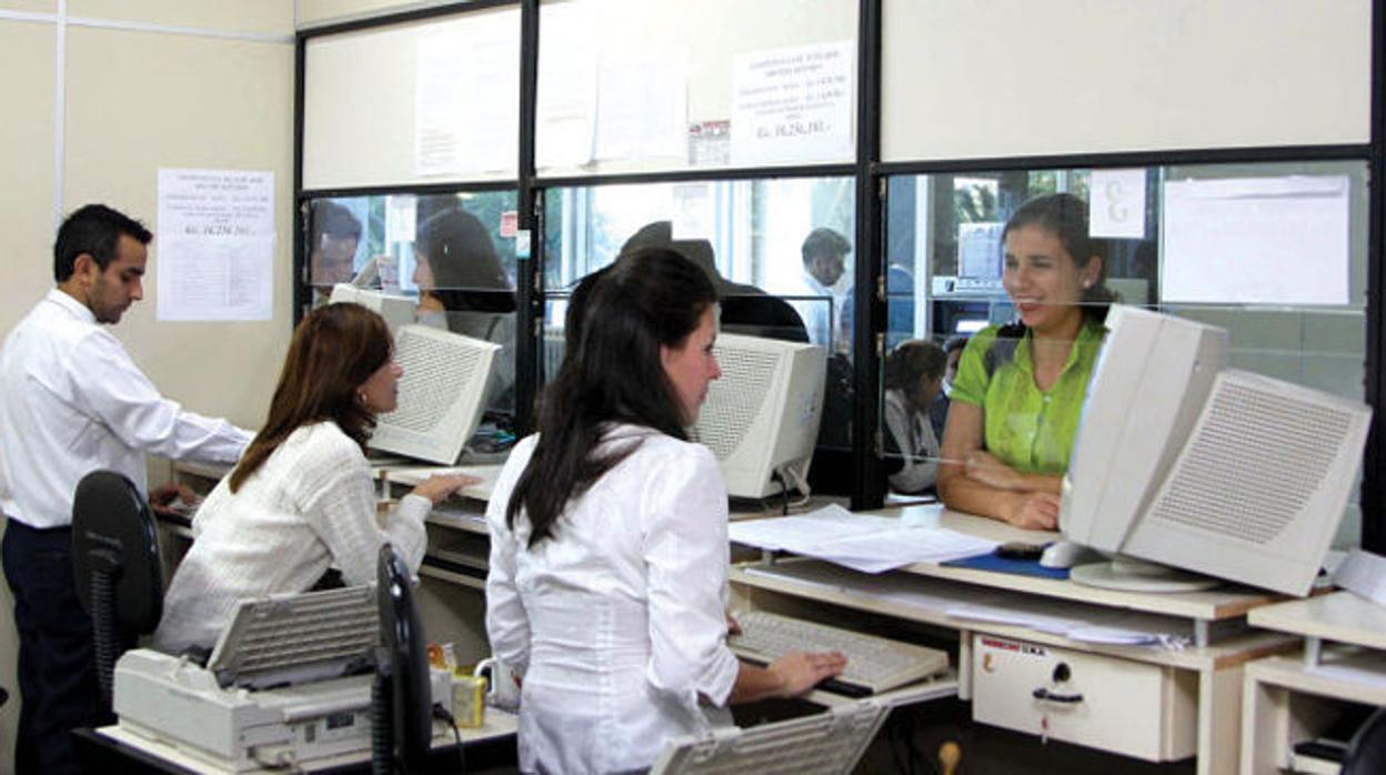 En Andalucía hay 561.500 trabajadoras con formación superior