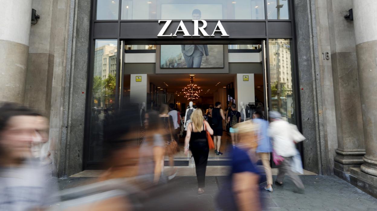 Una de las tiendas de Zara en Barcelona