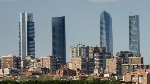 Los economistas estiman que Madrid desbancó a Cataluña como la región con más PIB de España