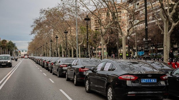 El sector de las VTC teme un pacto PSOE-Podemos tras las elecciones