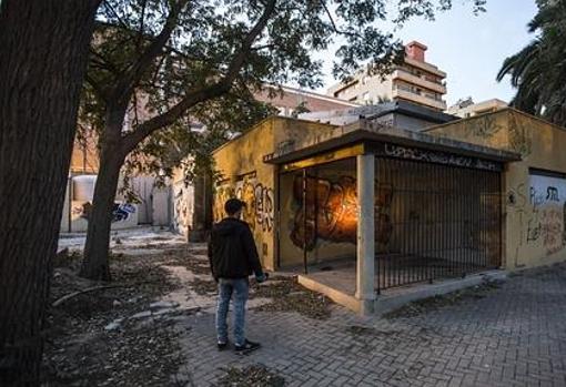 Imagen de la biblioteca municipal en los terrenos del antiguo zoo de Valencia