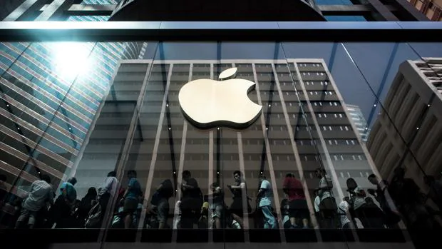 Apple se plantea sacar de China hasta un 30% de su producción