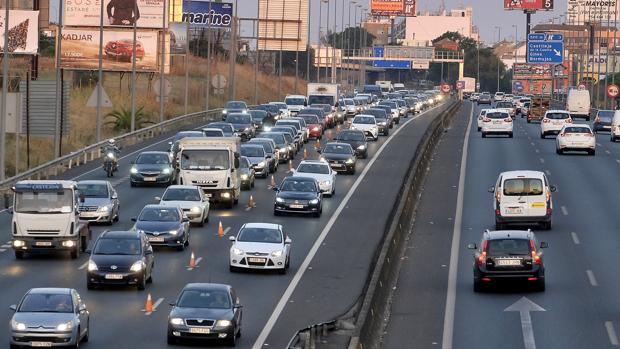 El Cermi plantea a Tráfico ampliar a las personas con movilidad reducida el uso de los bus VAO