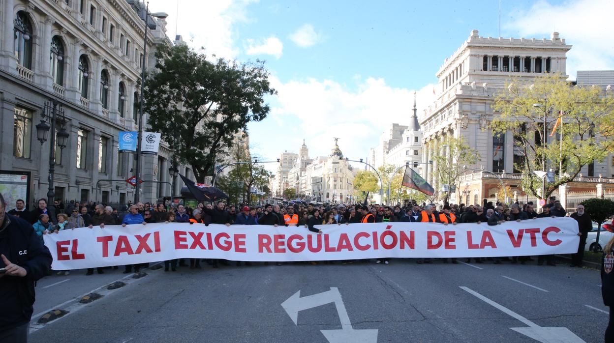 Tras Madrid, las ciudades españolas con mayor número de licencias VTC son Barcelona y Málaga