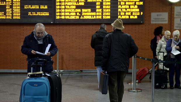 Estos son tus derechos en las jornadas de huelga de Renfe