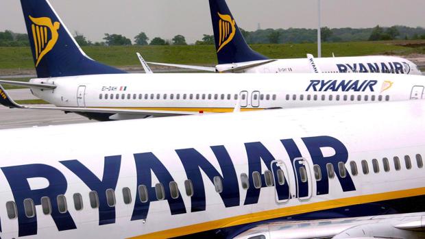 El Gobierno se reunirá con Ryanair para intentar minimizar el cierre de las bases