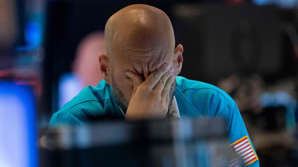 Wall Street se hunde después de que Trump pida a las empresas de EE.UU. dejar China