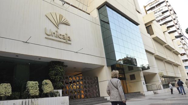 Unicaja ofrece préstamos sin intereses ni comisiones para facilitar el pago de la matrícula universitaria